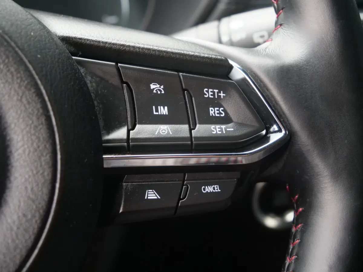 2.0 SkyActiv-G 165 Homura Automaat Stuurverwarming / Trekhaak / Head-up display