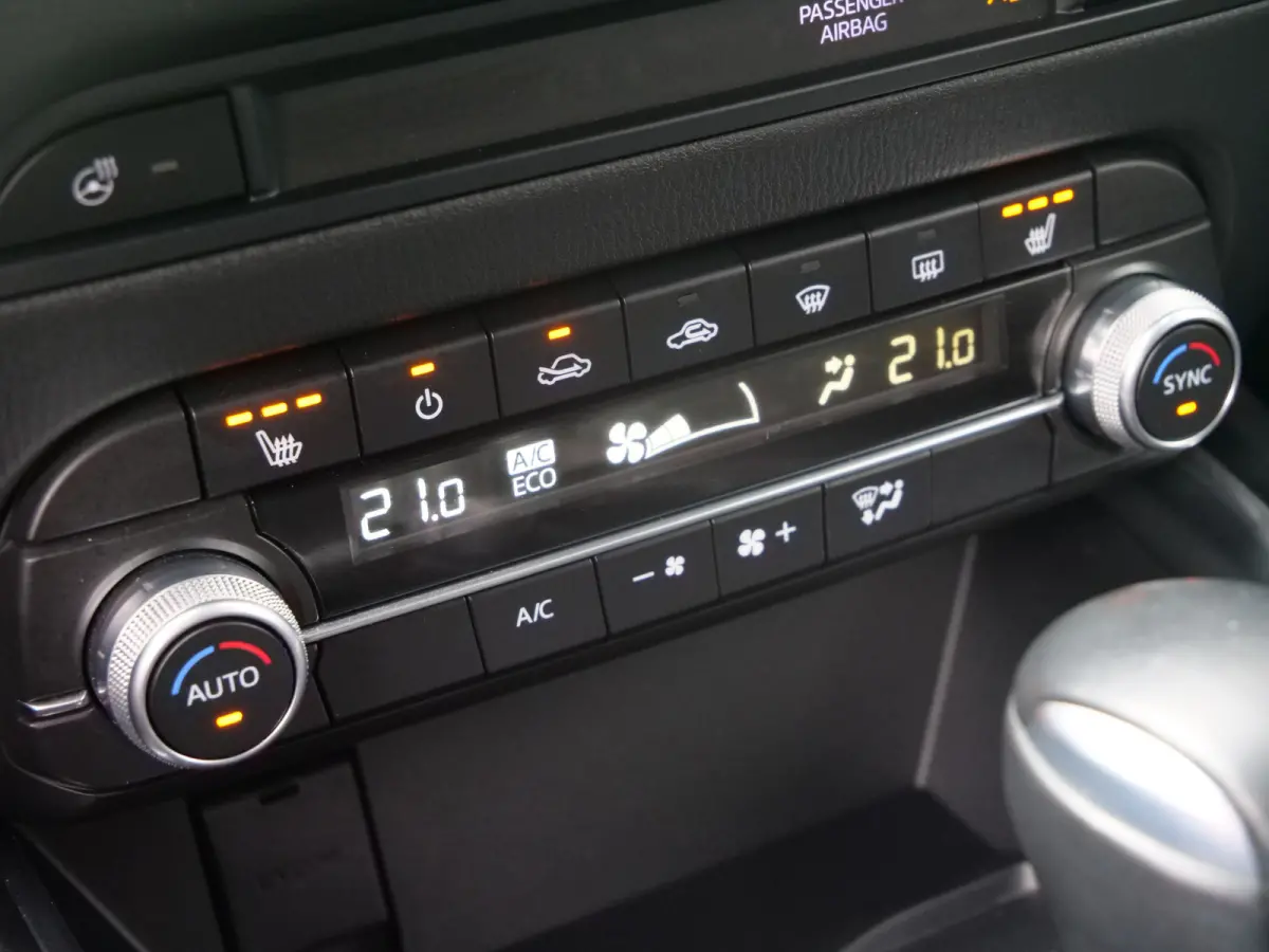 2.0 SkyActiv-G 165 Homura Automaat Stuurverwarming / Trekhaak / Head-up display