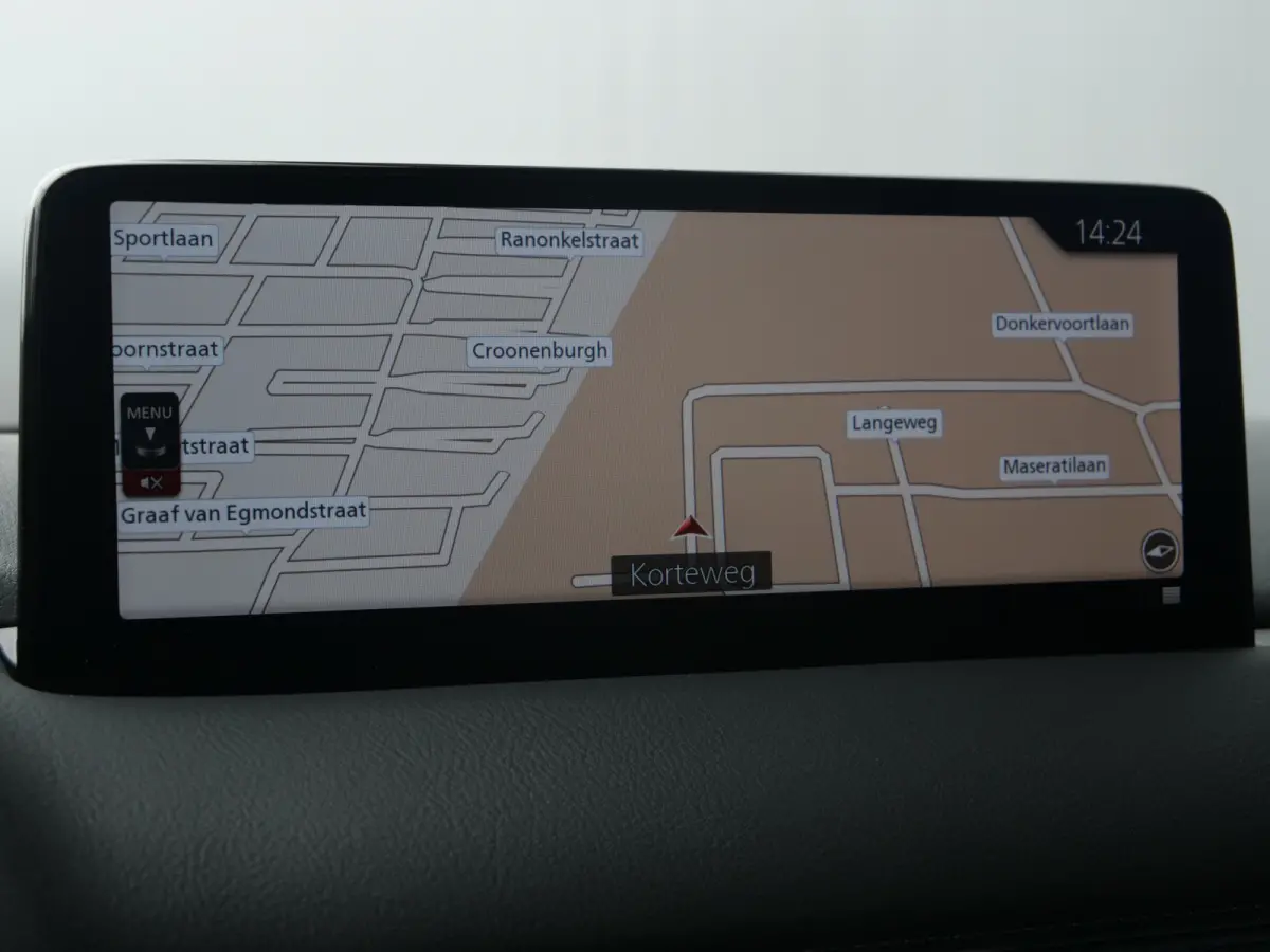 2.0 SkyActiv-G 165 Homura Automaat Stuurverwarming / Trekhaak / Head-up display