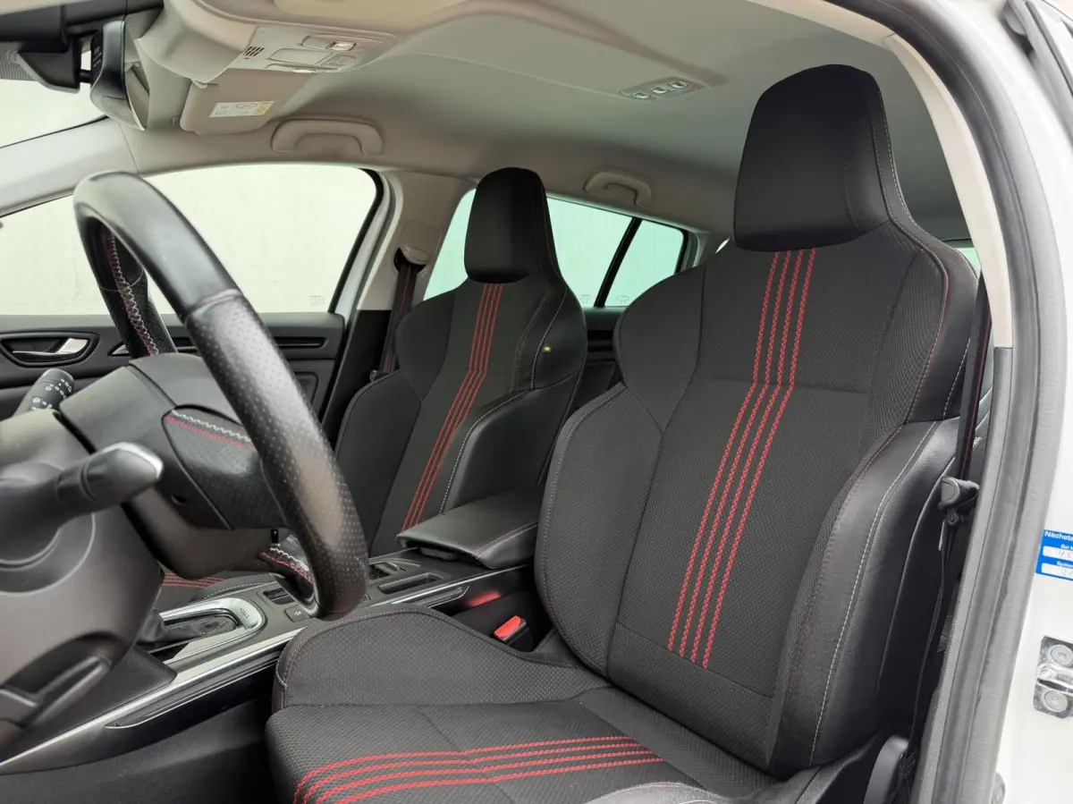 Estate 1.6 Plug-In Hybrid 160 R.S. Line