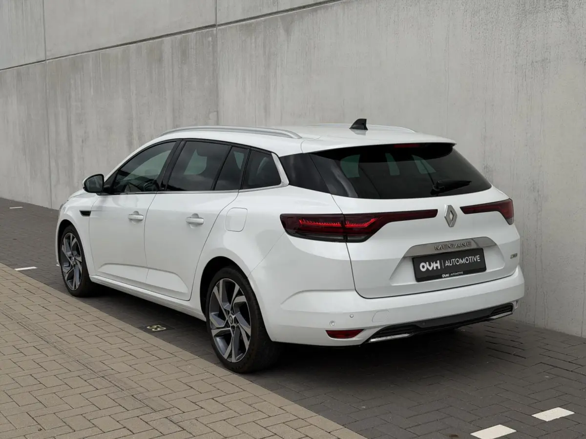 Estate 1.6 Plug-In Hybrid 160 R.S. Line