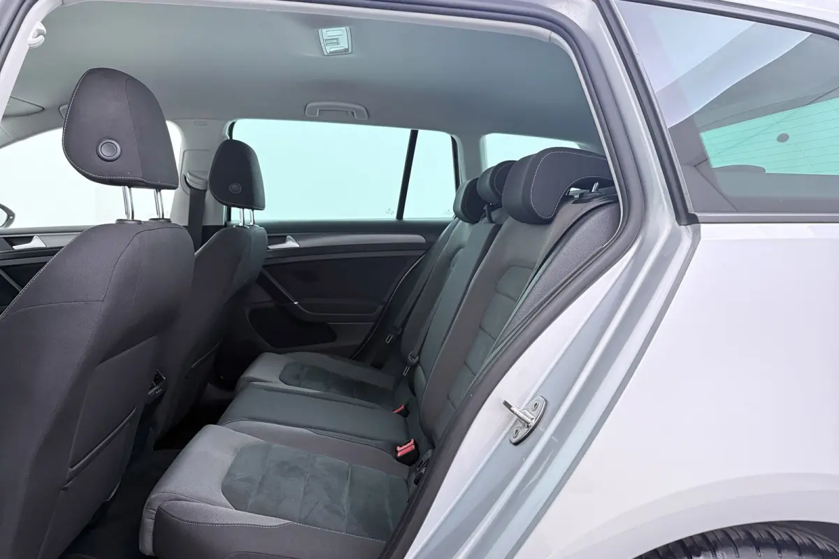1.5 TSI Comfortline Business | Org NL | CarPlay | Stoelverwarming | Adap. Cruise | Comfortstoelen |