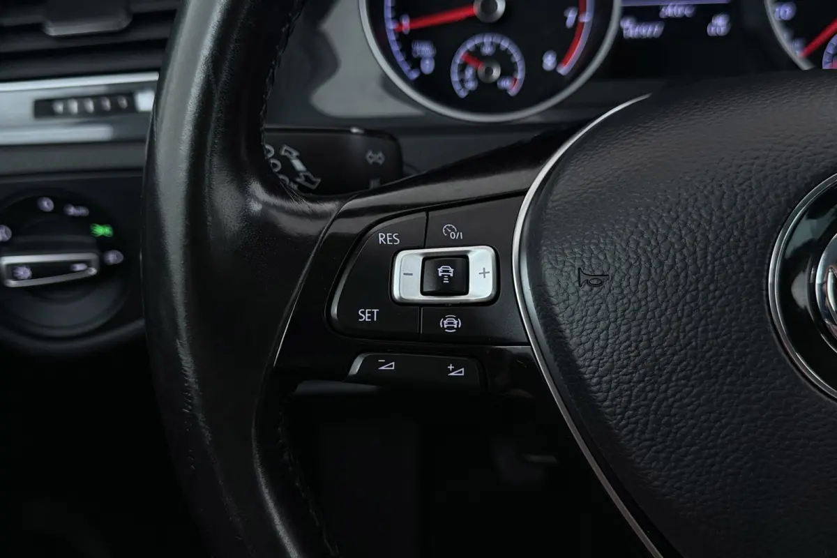 1.5 TSI Comfortline Business | Org NL | CarPlay | Stoelverwarming | Adap. Cruise | Comfortstoelen |