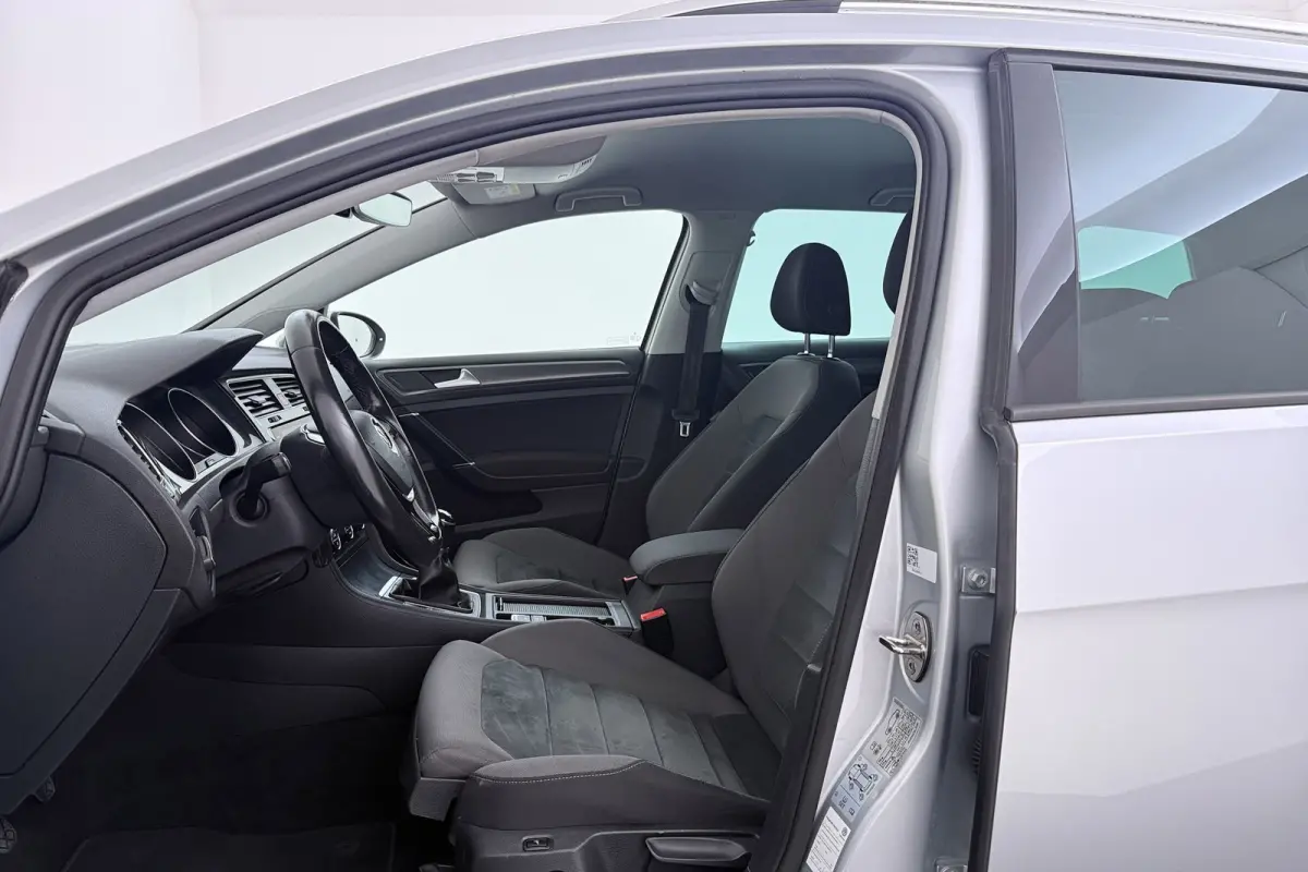1.5 TSI Comfortline Business | Org NL | CarPlay | Stoelverwarming | Adap. Cruise | Comfortstoelen |