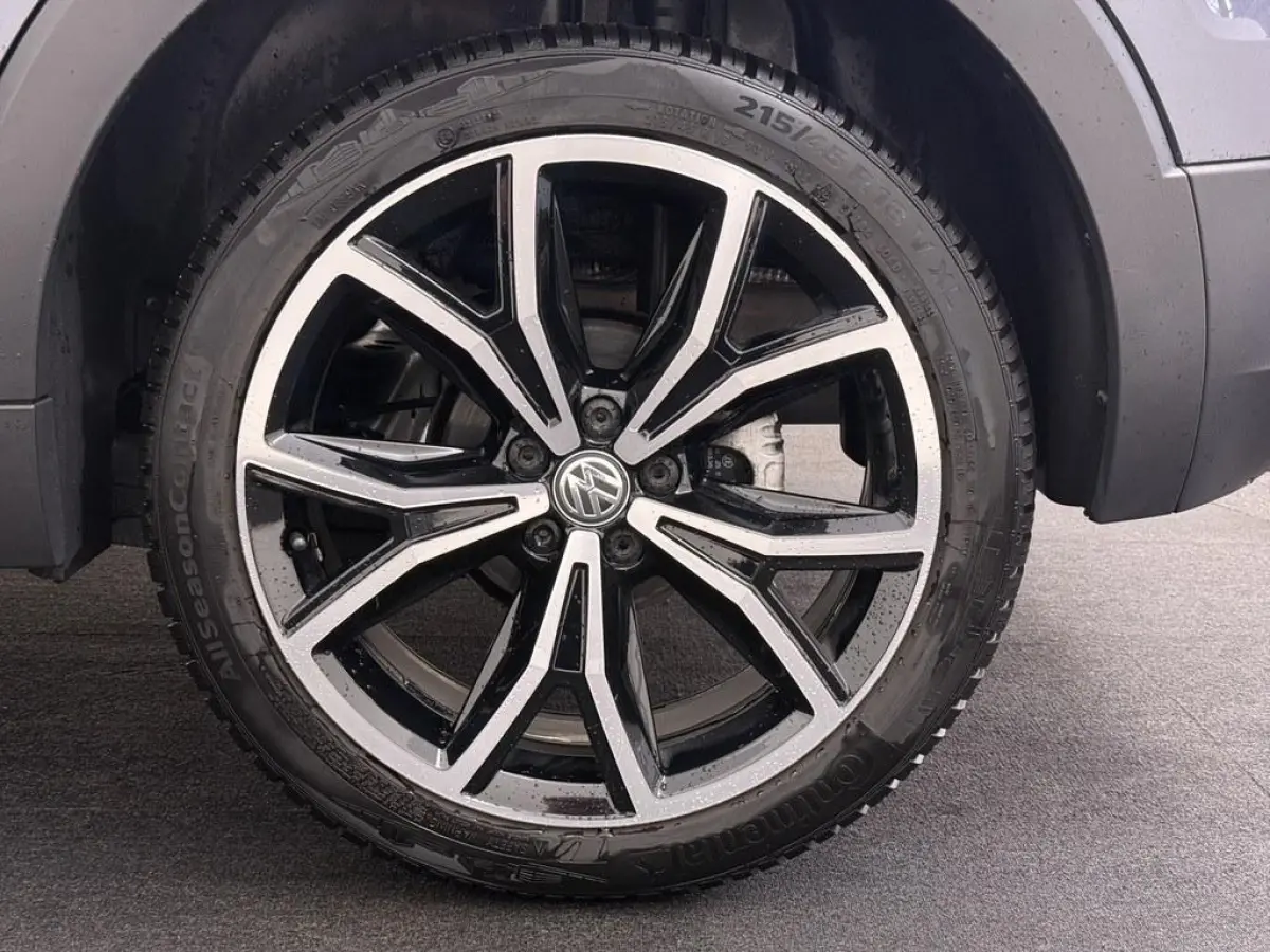 1.0 TSI Automaat Trekhaak/18inch/Camera/Ad.Cruise /Stoelverw/led/Dakrail/4S.Banden