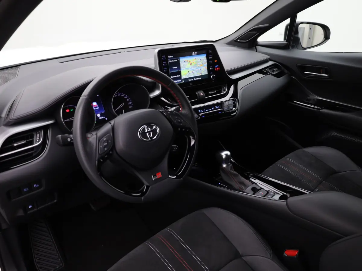 2.0 Hybrid GR-Sport | Trekhaak afnb. | JBL | Blind Spot Monitor | Stoelver. | Prijs Rijklaar!!