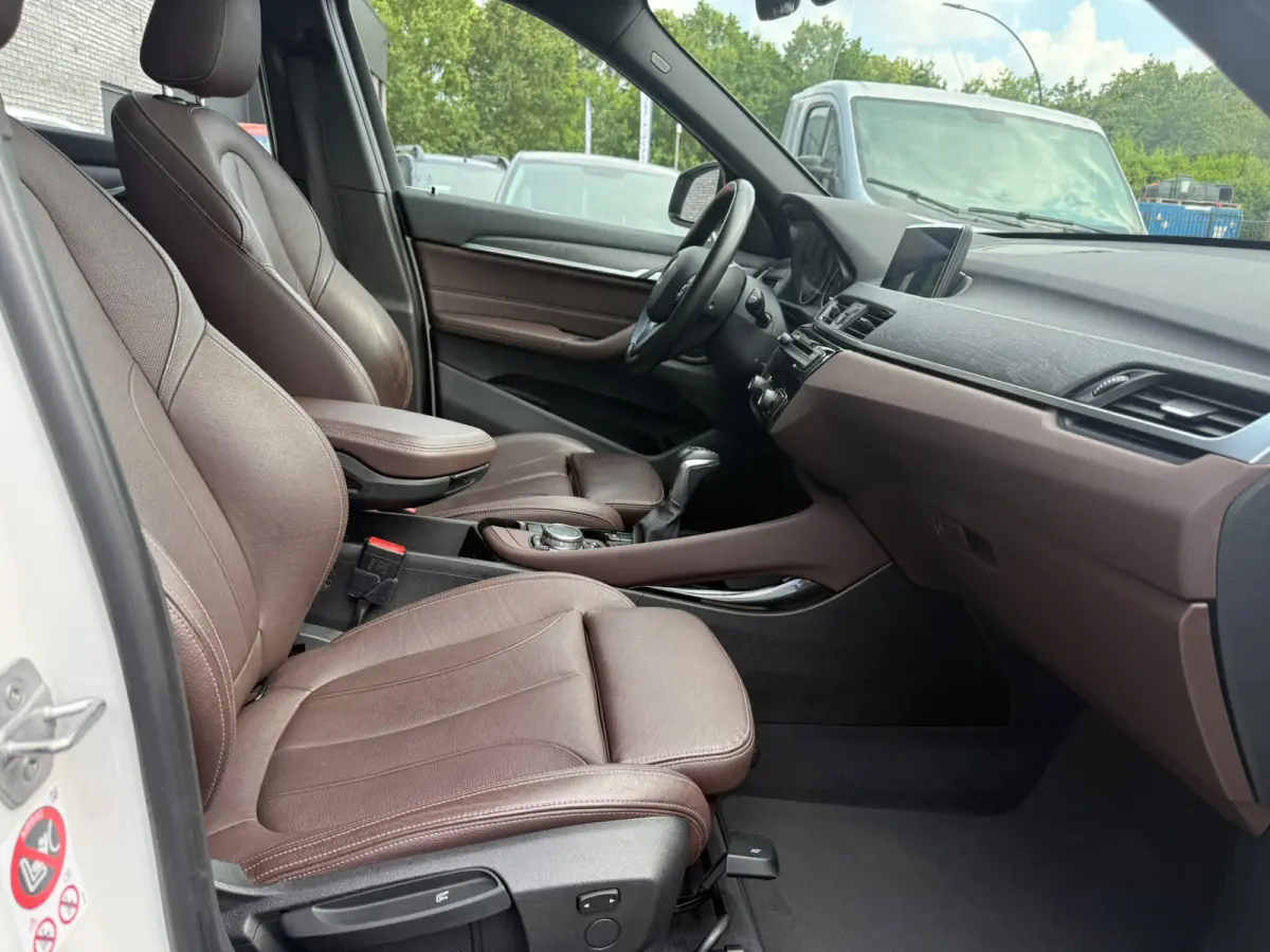 xDrive20i xLine | 3E EIGENAAR | 12MND GARANTIE | PANO DAK | HEAD UP | LEDER | NAVI |