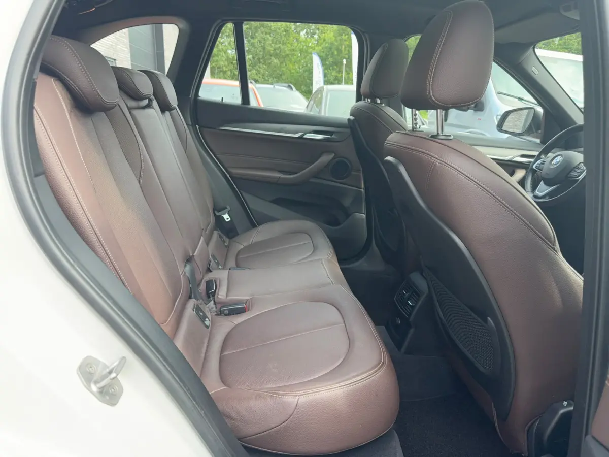 xDrive20i xLine | 3E EIGENAAR | 12MND GARANTIE | PANO DAK | HEAD UP | LEDER | NAVI |