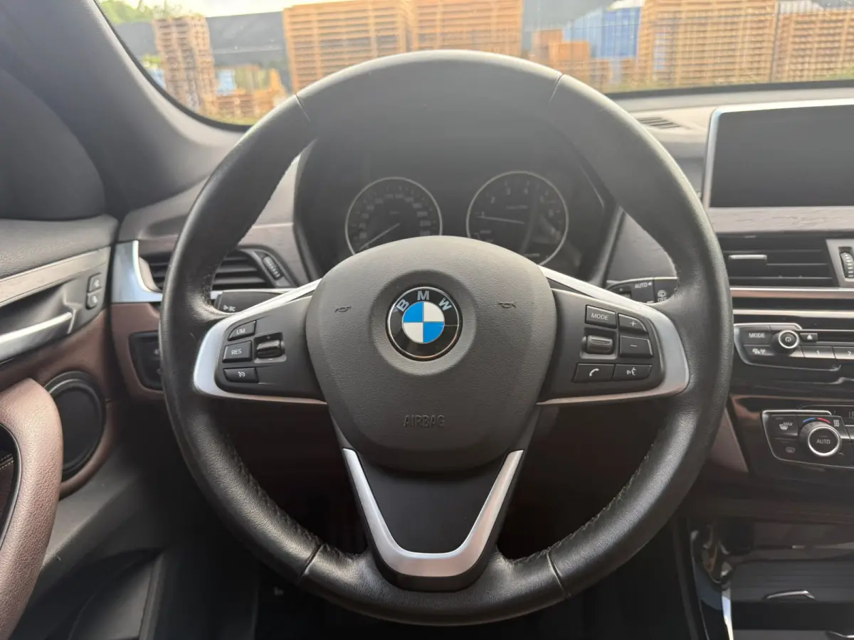xDrive20i xLine | 3E EIGENAAR | 12MND GARANTIE | PANO DAK | HEAD UP | LEDER | NAVI |