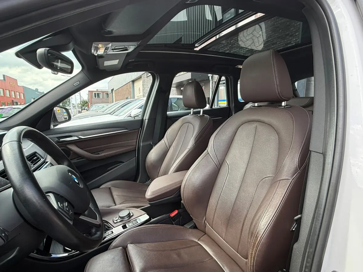 xDrive20i xLine | 3E EIGENAAR | 12MND GARANTIE | PANO DAK | HEAD UP | LEDER | NAVI |