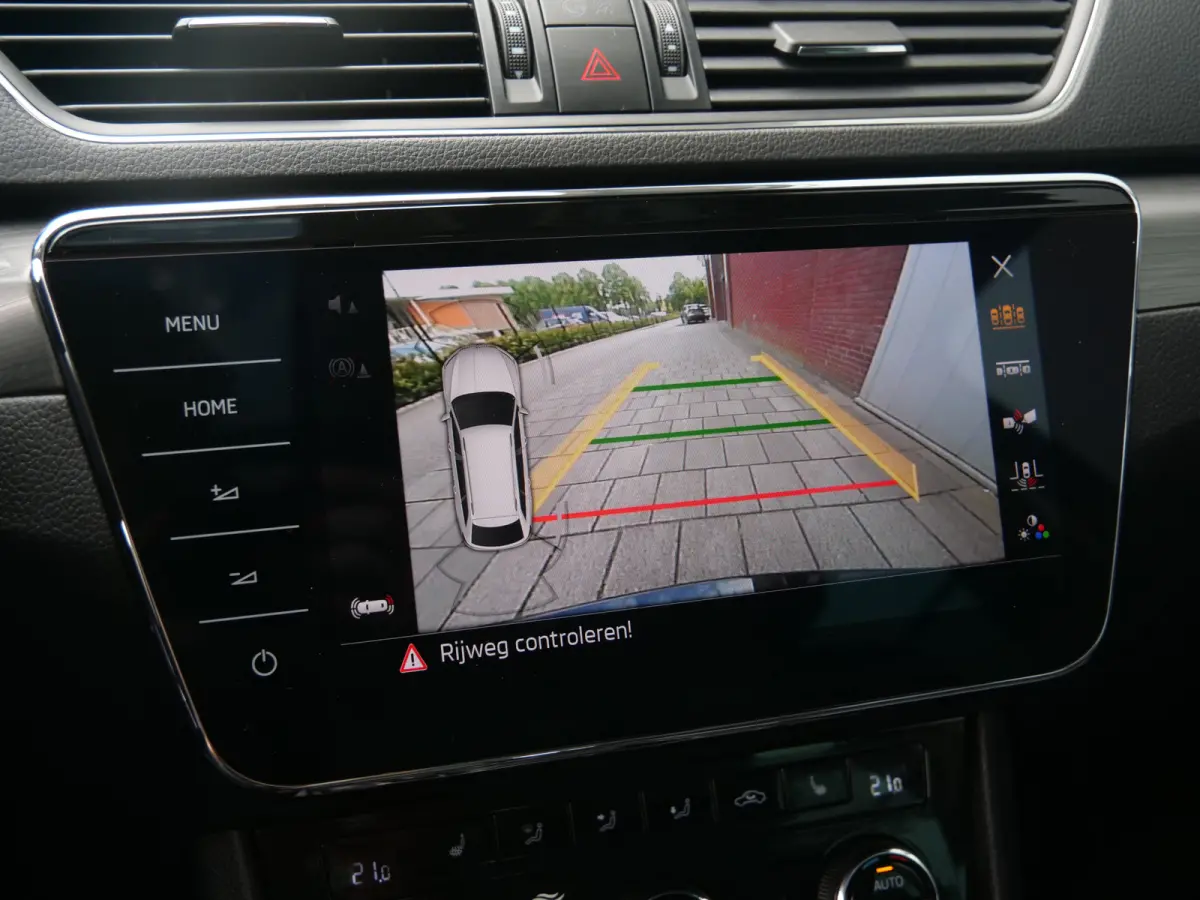 1.4 TSI iV Syle 218 Pk Automaat Navi / DAB / Pano-dak / Apple Carplay / Leer
