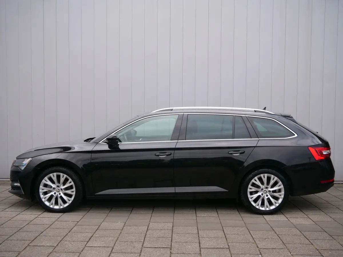 1.4 TSI iV Syle 218 Pk Automaat Navi / DAB / Pano-dak / Apple Carplay / Leer