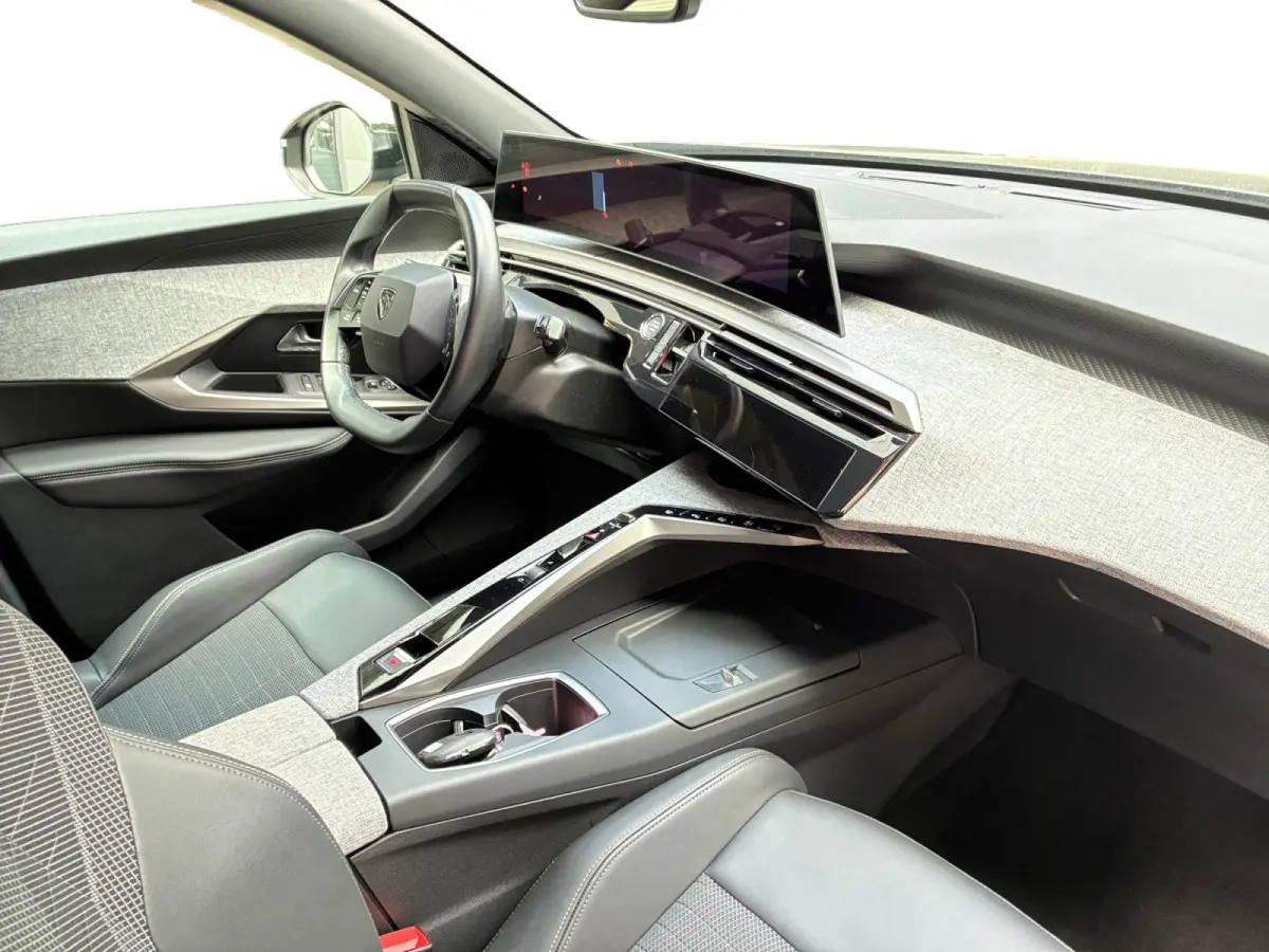 Allure NIEUW MODEL | HYBRIDE | NAVI | LM VELGEN