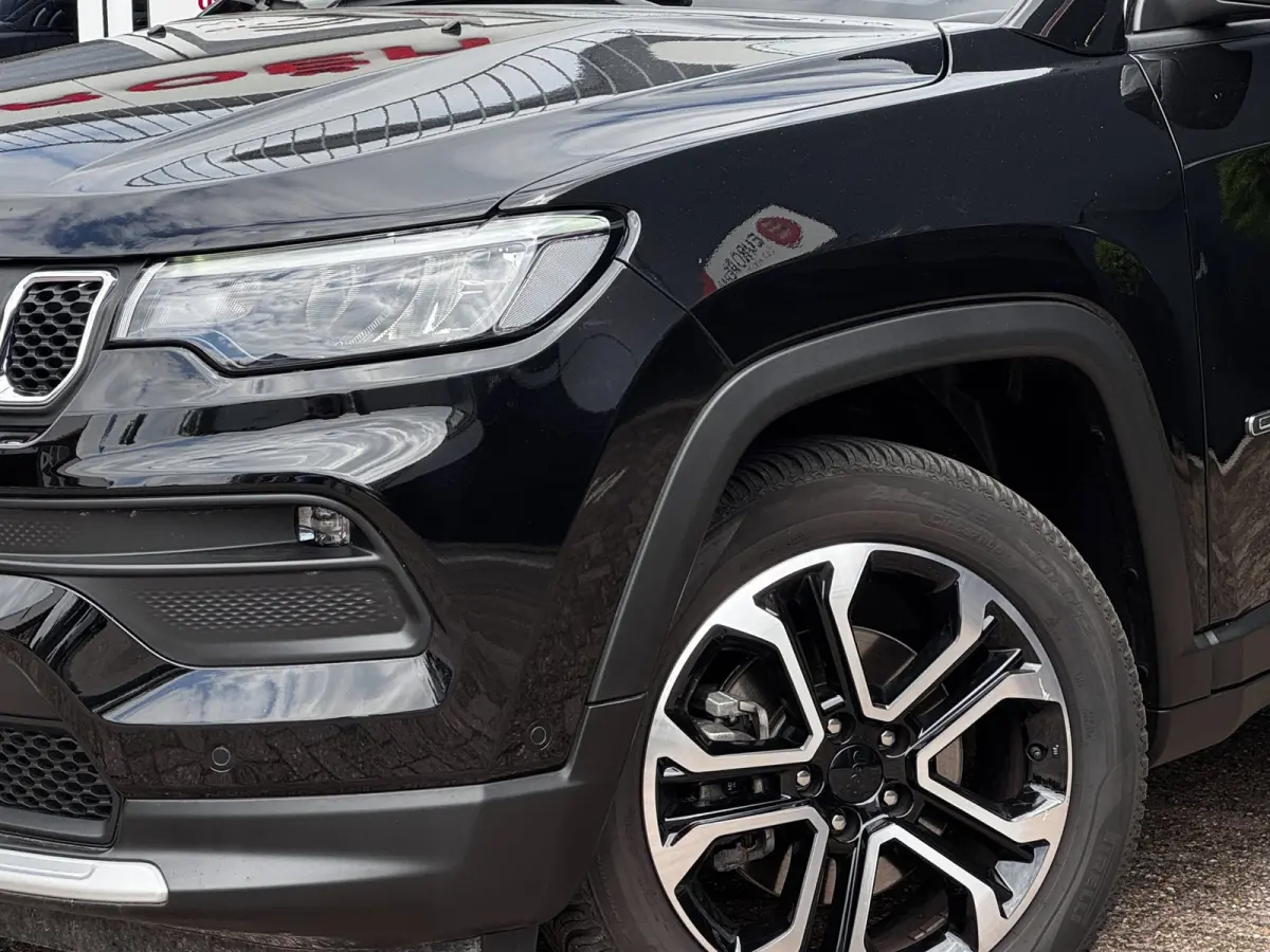 1.5T e-Hybrid Longitude | 360 Camera | Navi By App | All-Season banden | Winter Pack | Climate Control