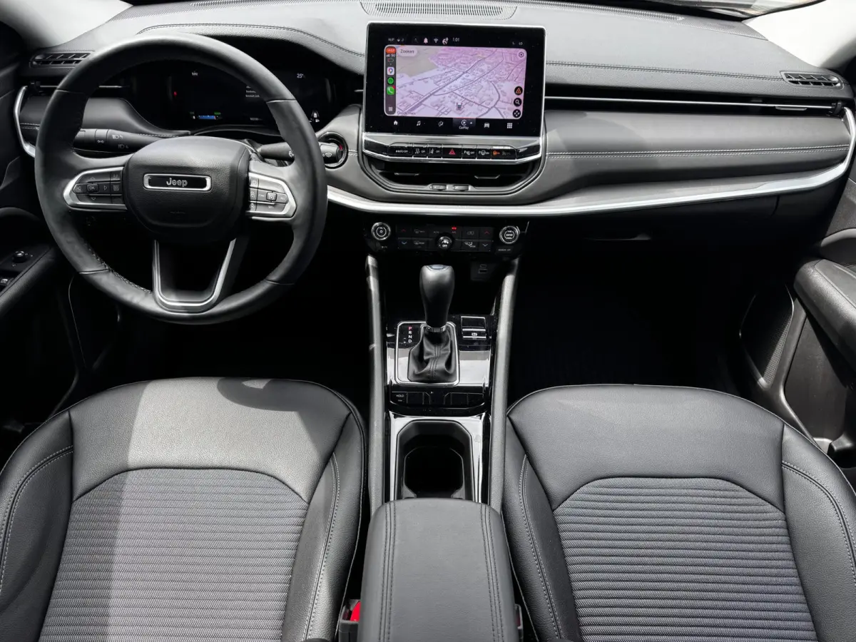 1.5T e-Hybrid Longitude | 360 Camera | Navi By App | All-Season banden | Winter Pack | Climate Control