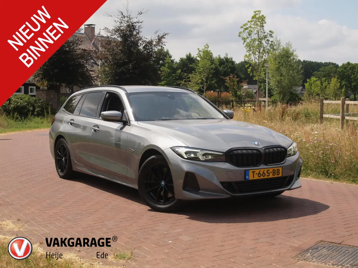 320e | Camera | Trekhaak | Sfeerverlichting | Stoelmemory | Cruise Control |