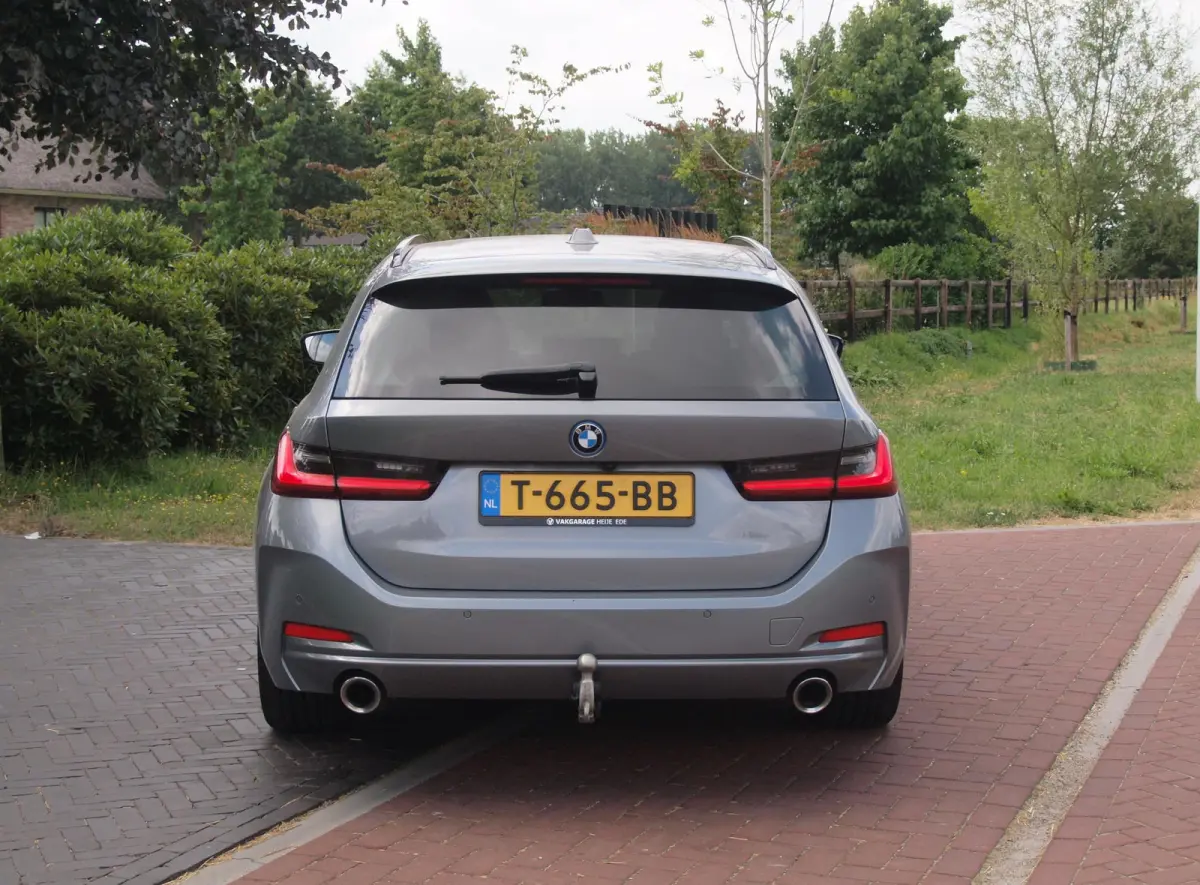 320e | Camera | Trekhaak | Sfeerverlichting | Stoelmemory | Cruise Control |