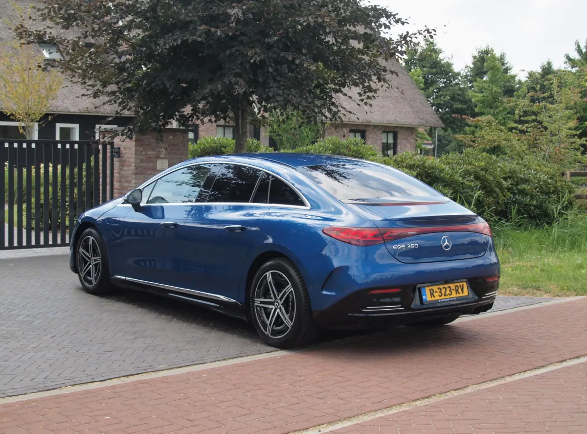 350+ AMG Line 91 kWh | Burmester | Camera | Sfeerverlichting | ACC | NL-Auto |