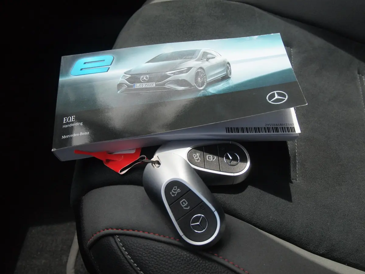 350+ AMG Line 91 kWh | Burmester | Camera | Sfeerverlichting | ACC | NL-Auto |