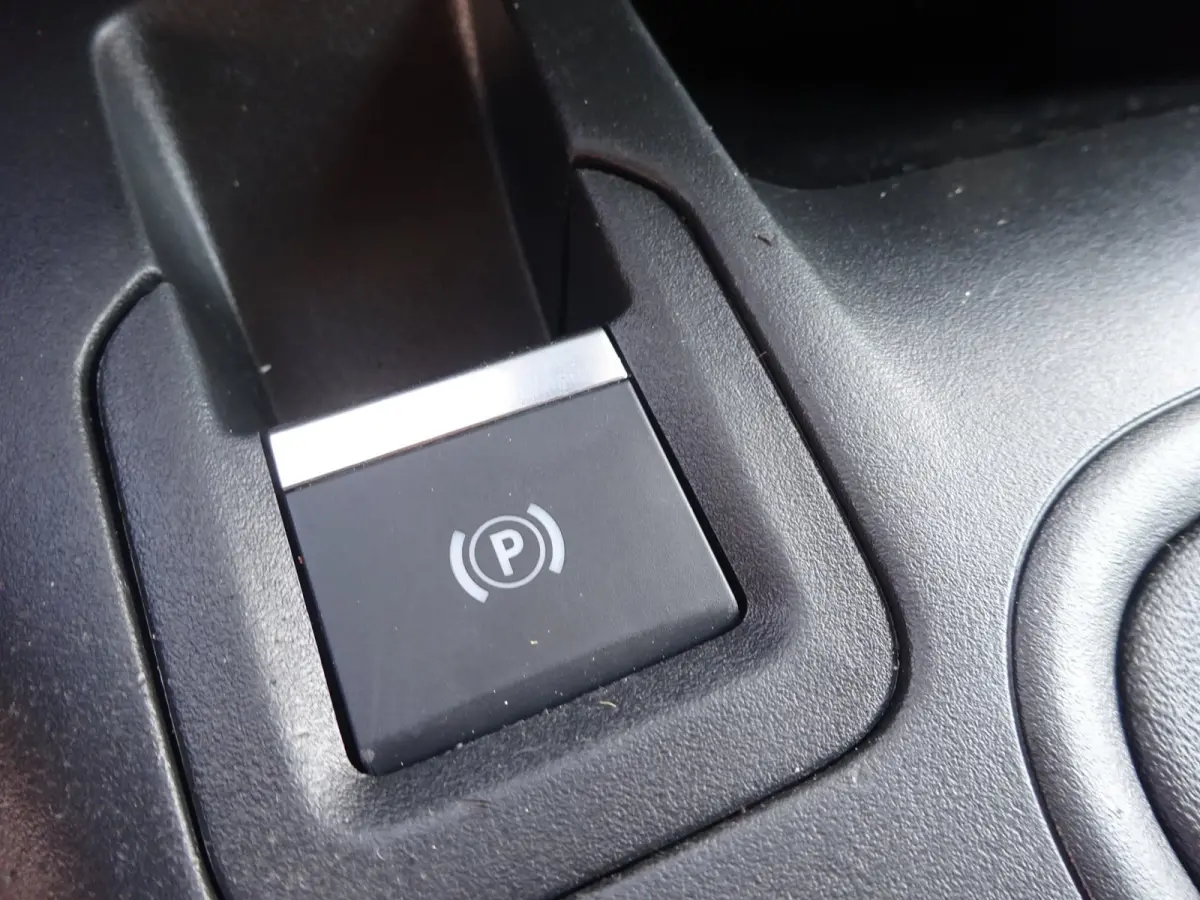 1.2 PureTech Pro BENZINE AIRCO NAVI CRUISE CONTROL PDC SCHUIFDEUR