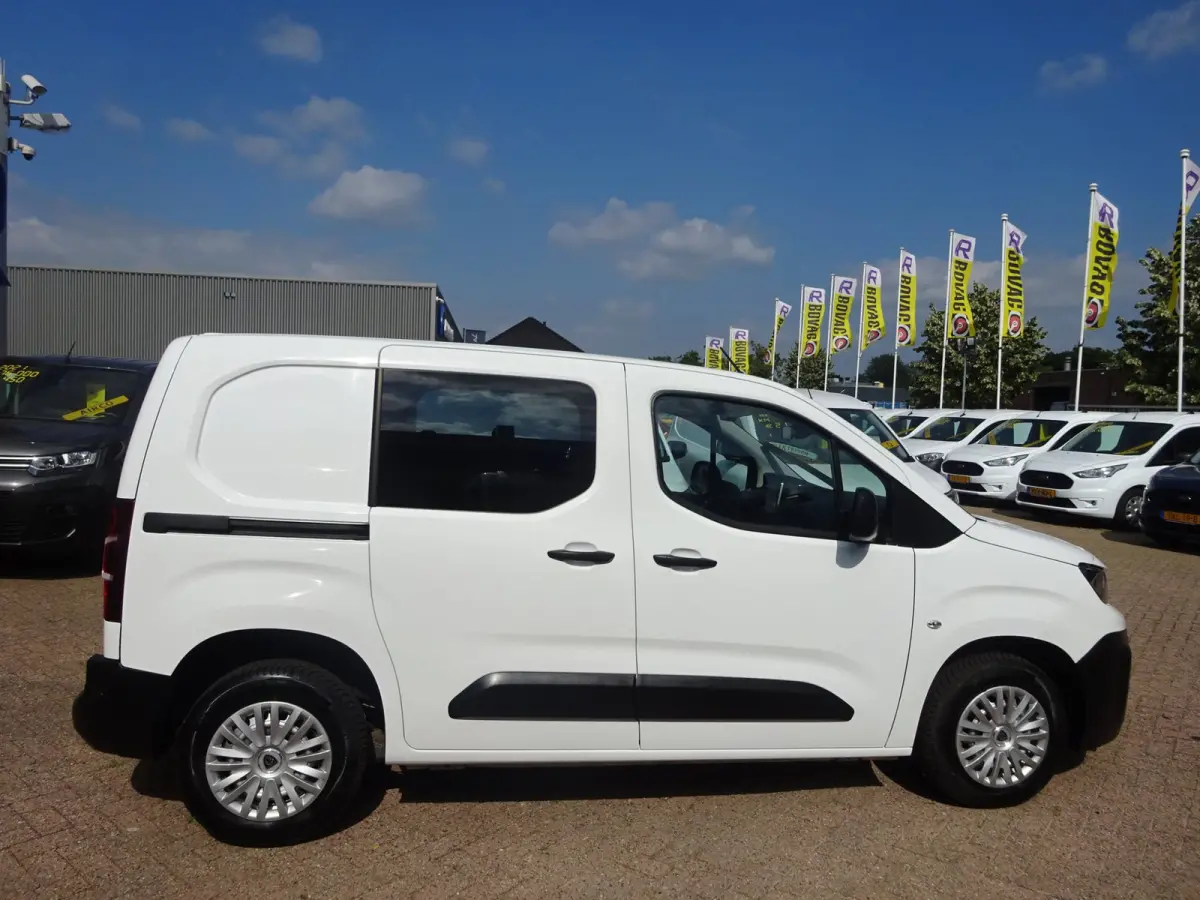 1.2 PureTech Pro BENZINE AIRCO NAVI CRUISE CONTROL PDC SCHUIFDEUR