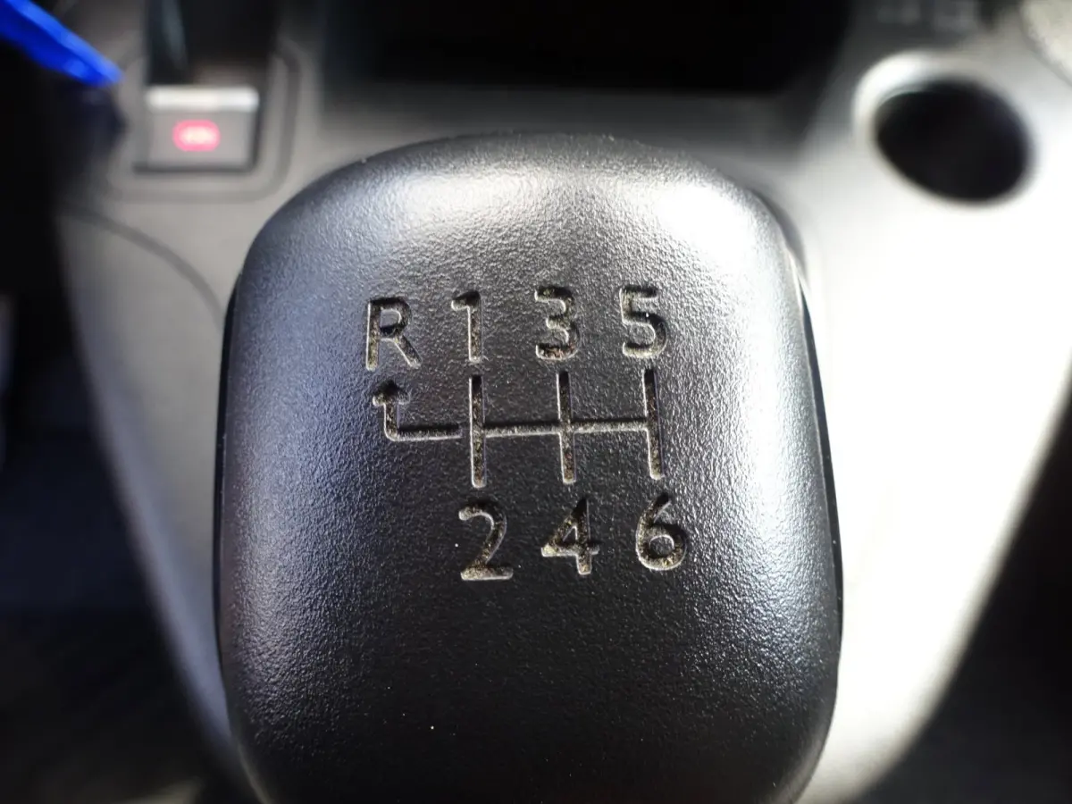 1.2 PureTech Pro BENZINE AIRCO NAVI CRUISE CONTROL PDC SCHUIFDEUR