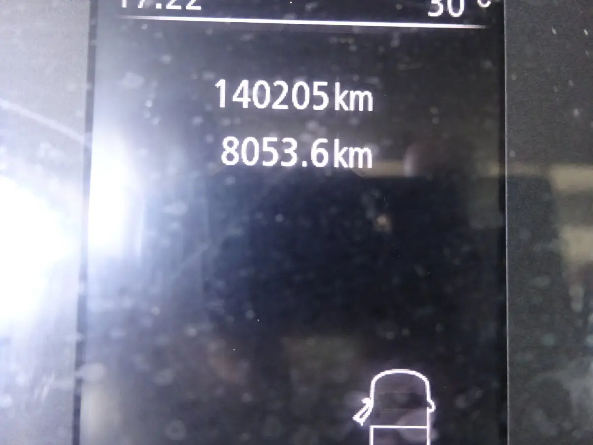 T35 2.3 dCi 145 L4 DL DUBBELE CABINE OPEN LAADBAK