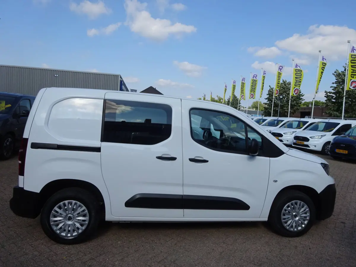 1.2 PureTech Pro BENZINE AIRCO NAVI CRUISE CONTROL PDC SCHUIFDEUR
