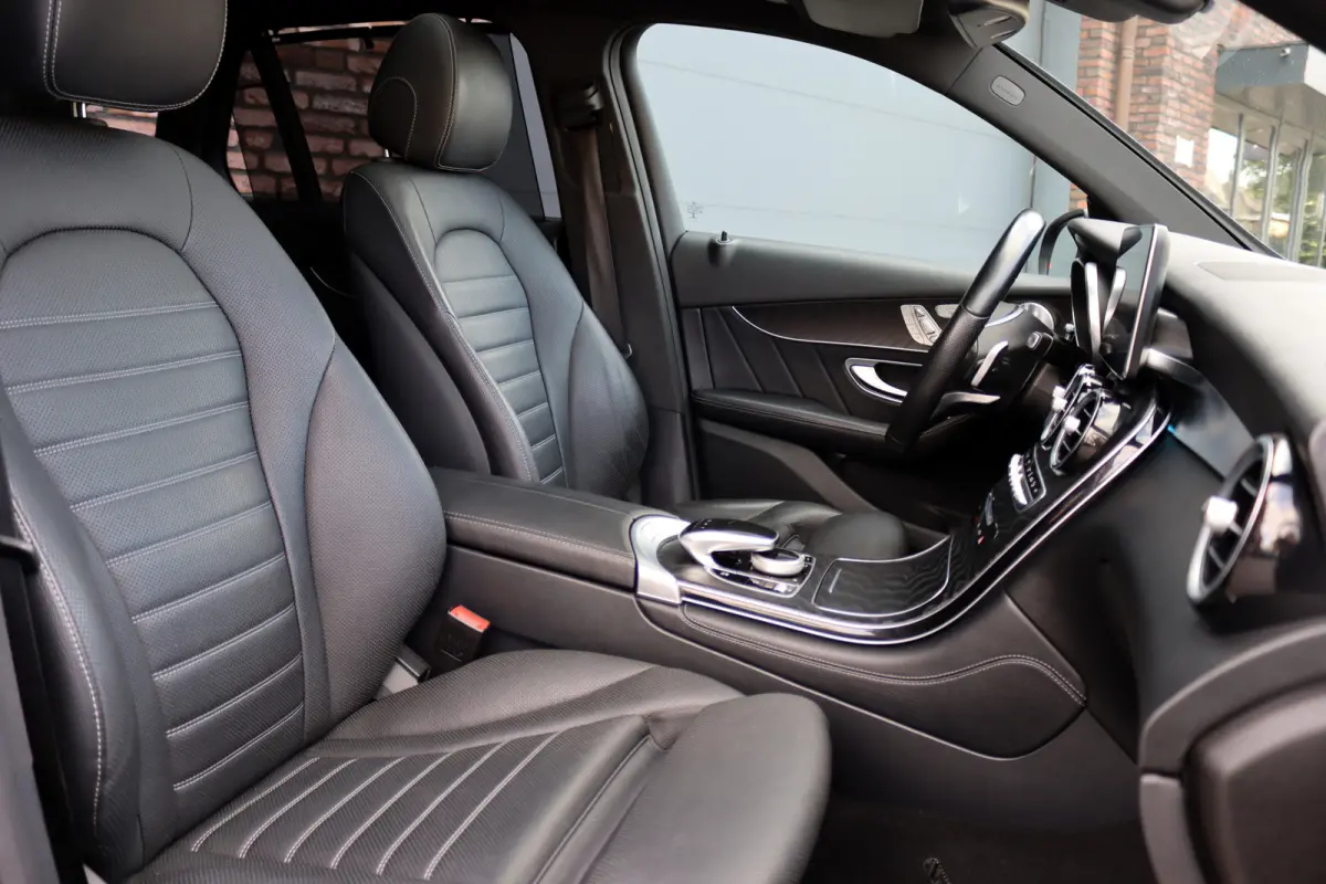 350e 4MATIC AMG Line | Luchtvering | Memory | Burmester | Distronic+ | Leder | Stoelventilatie | Panoramadak | HUD | Surround Camera | Dodehoekassistent |