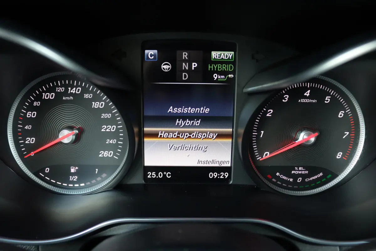 350e 4MATIC AMG Line | Luchtvering | Memory | Burmester | Distronic+ | Leder | Stoelventilatie | Panoramadak | HUD | Surround Camera | Dodehoekassistent |