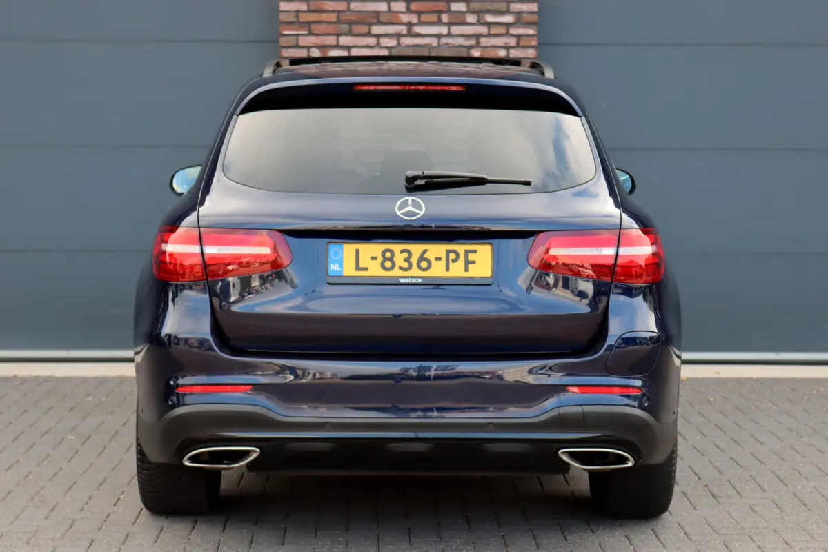 350e 4MATIC AMG Line | Luchtvering | Memory | Burmester | Distronic+ | Leder | Stoelventilatie | Panoramadak | HUD | Surround Camera | Dodehoekassistent |