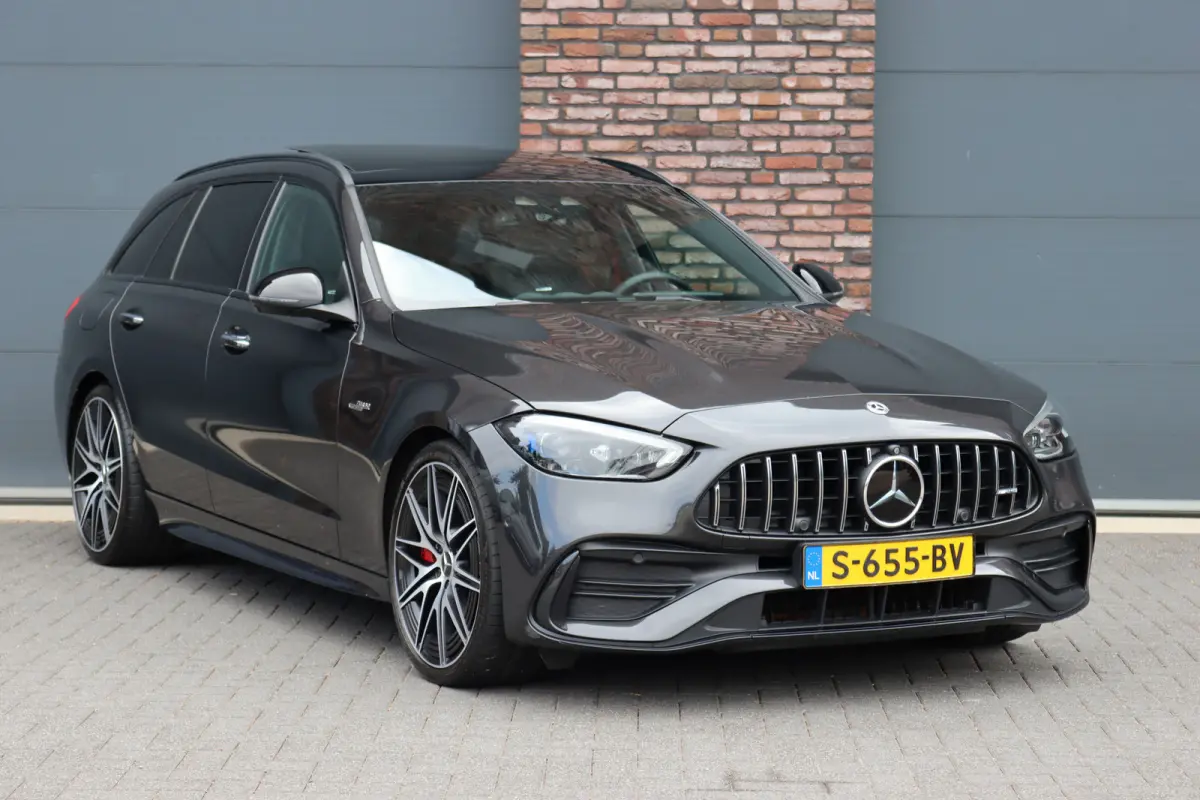 AMG 43 4MATIC Premium+ | Distronic+ | AMG Drivers Package | Achterasbesturing | Sterrenhemel | Schakelbare Uitlaat | Panoramadak | Burmester | Memory | HUD |