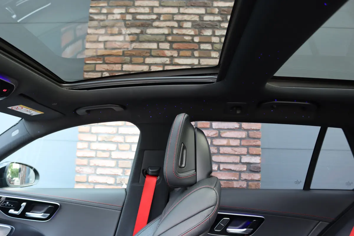 AMG 43 4MATIC Premium+ | Distronic+ | AMG Drivers Package | Achterasbesturing | Sterrenhemel | Schakelbare Uitlaat | Panoramadak | Burmester | Memory | HUD |