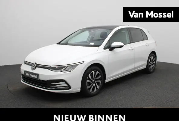 1.0 eTSI Life | Automaat | Panorama dak | Virtual cockpit | Parkeer sensoren  | Stoel/stuur verwarming | Navigatie | Apple Carplay / Android Auto | Sfeerverlichting | Lichtmetalen Velgen |