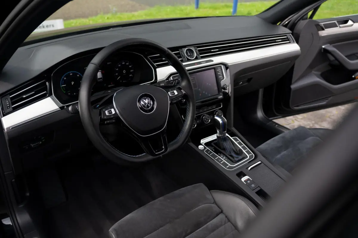 1.4 TSI GTE Highline|Org.NL NAP|1e Eig|Panoramadak|Virtual|CarPlay|DAB|Camera|Dealer Onderhouden