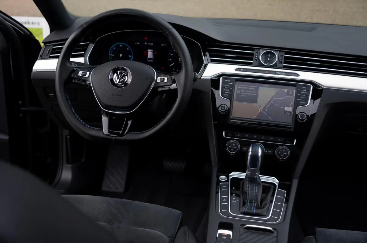 1.4 TSI GTE Highline|Org.NL NAP|1e Eig|Panoramadak|Virtual|CarPlay|DAB|Camera|Dealer Onderhouden