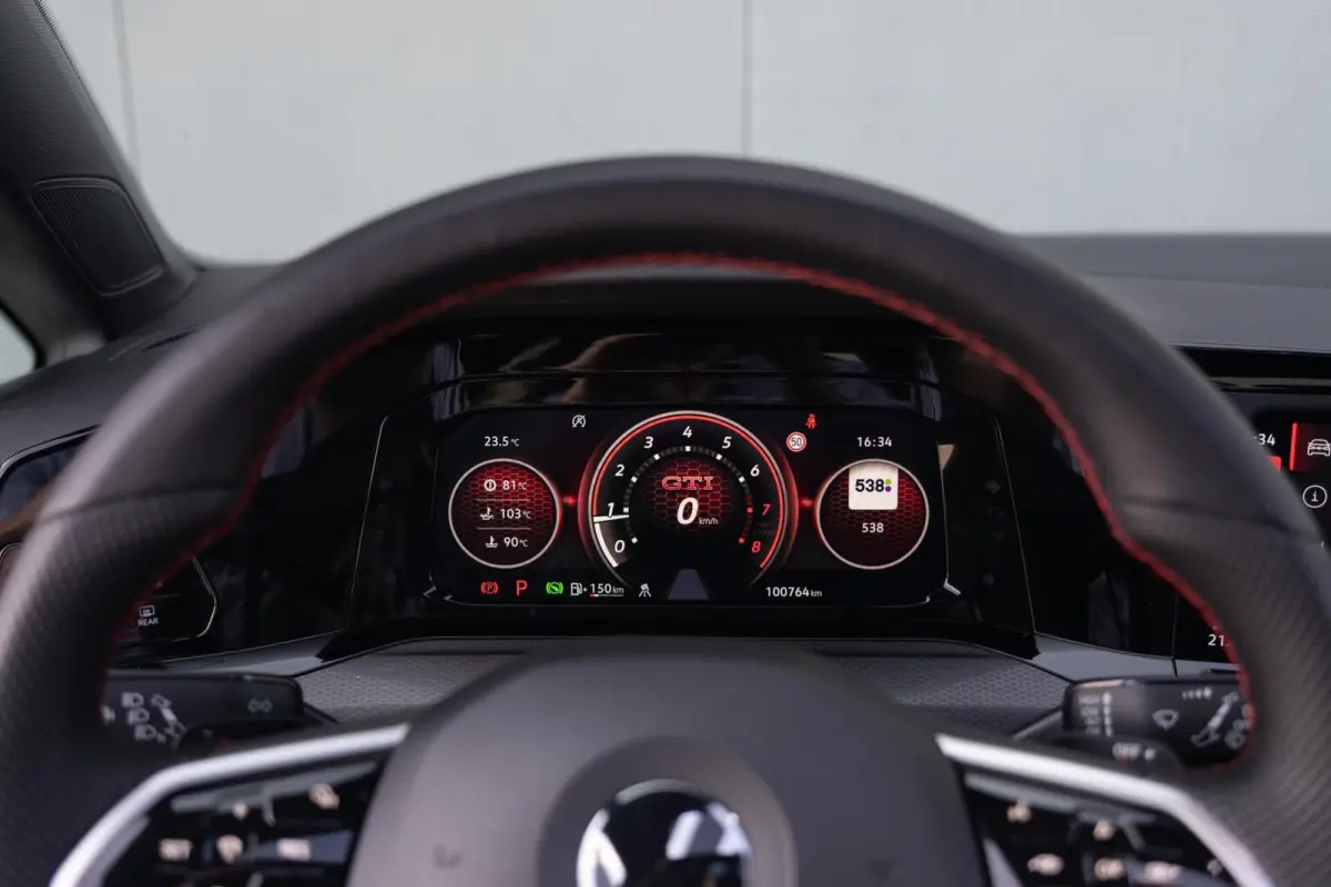 2.0 GTI 301PK Clubsport 45 Jahre|Akrapovic|Panoramadak|HUD|IQ-Light|Nardo/Moonstone Grey|Dealer Onderhouden