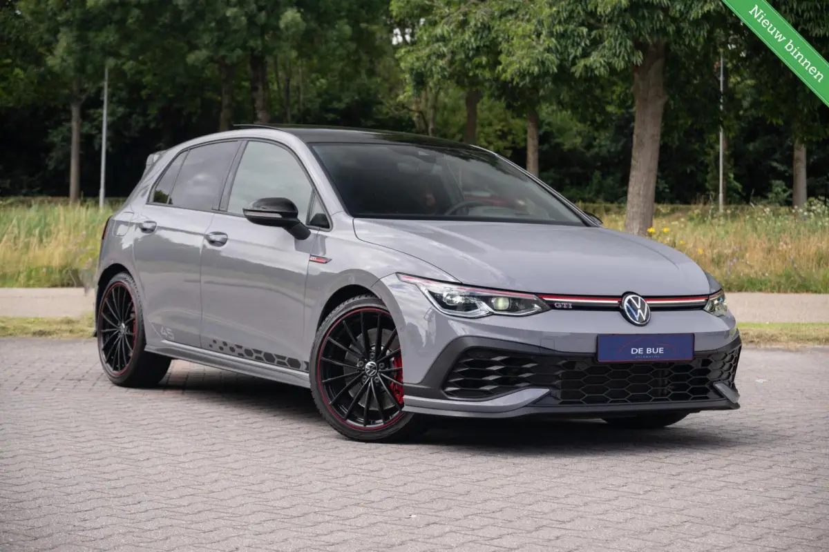 2.0 GTI 301PK Clubsport 45 Jahre|Akrapovic|Panoramadak|HUD|IQ-Light|Nardo/Moonstone Grey|Dealer Onderhouden