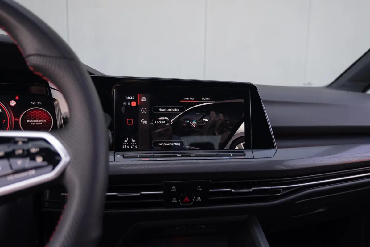 2.0 GTI 301PK Clubsport 45 Jahre|Akrapovic|Panoramadak|HUD|IQ-Light|Nardo/Moonstone Grey|Dealer Onderhouden
