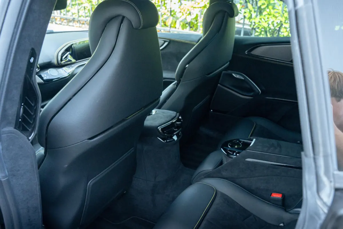 6.5 V12 | Atelier | Full Carbon | Massage | Verde Metallic Opaco | Ventilatie | Connect | Matrix LED | Full Options | Orig. NL |