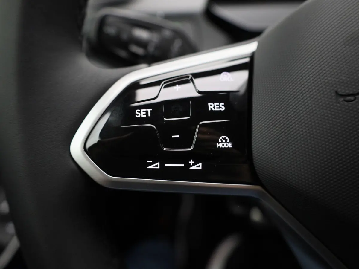 Pro S Limited Edition 79 kWh 204 PK| Origineel Nederlands | 1e Eigenaar | Steunhaak | Navigatie | Stoelverwarming | Stuurwielverwarming | 360 Camera | Dodehoekdetectie | Variabele Laadbodem