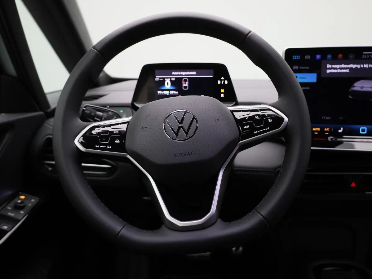 Pro S Limited Edition 79 kWh 204 PK| Origineel Nederlands | 1e Eigenaar | Steunhaak | Navigatie | Stoelverwarming | Stuurwielverwarming | 360 Camera | Dodehoekdetectie | Variabele Laadbodem