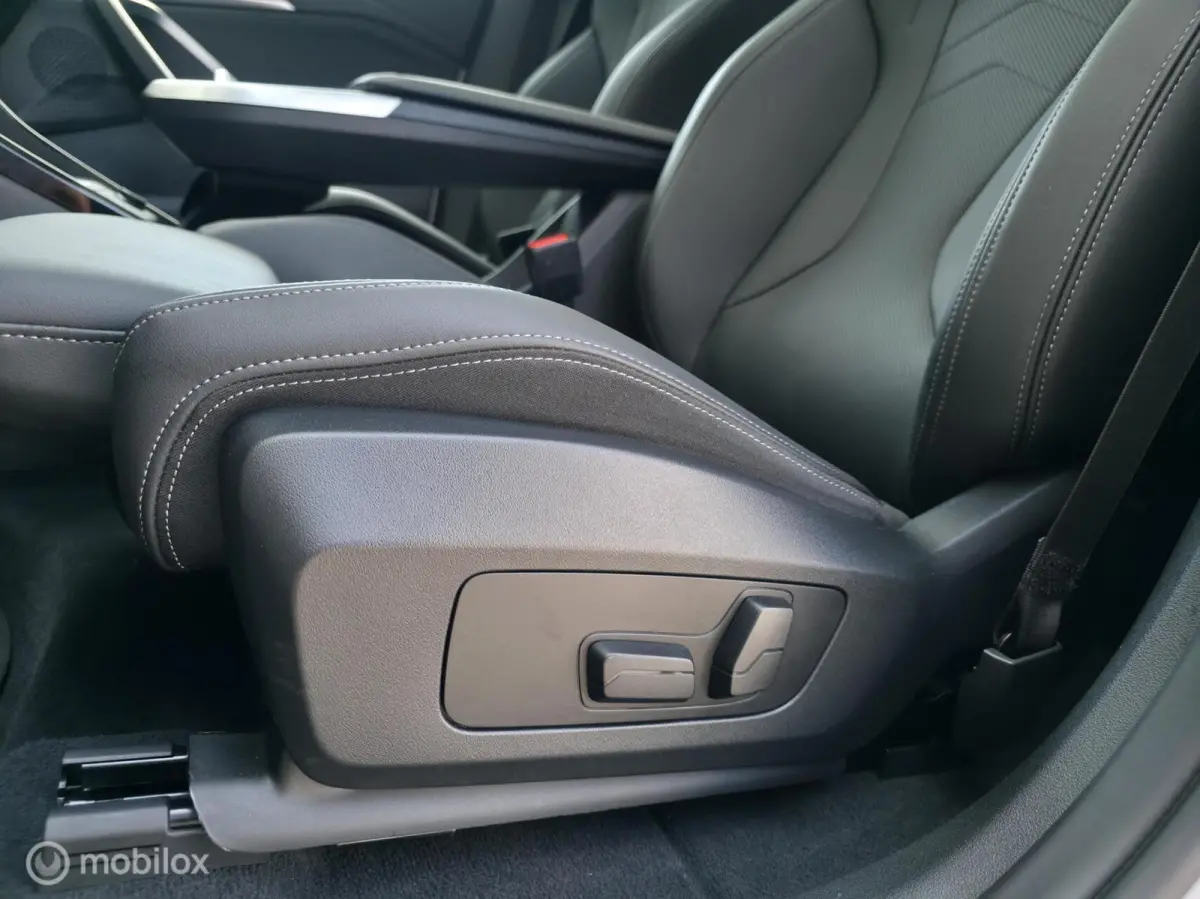 xDrive25e / M sport / Pano / 360' / Leder / Memory