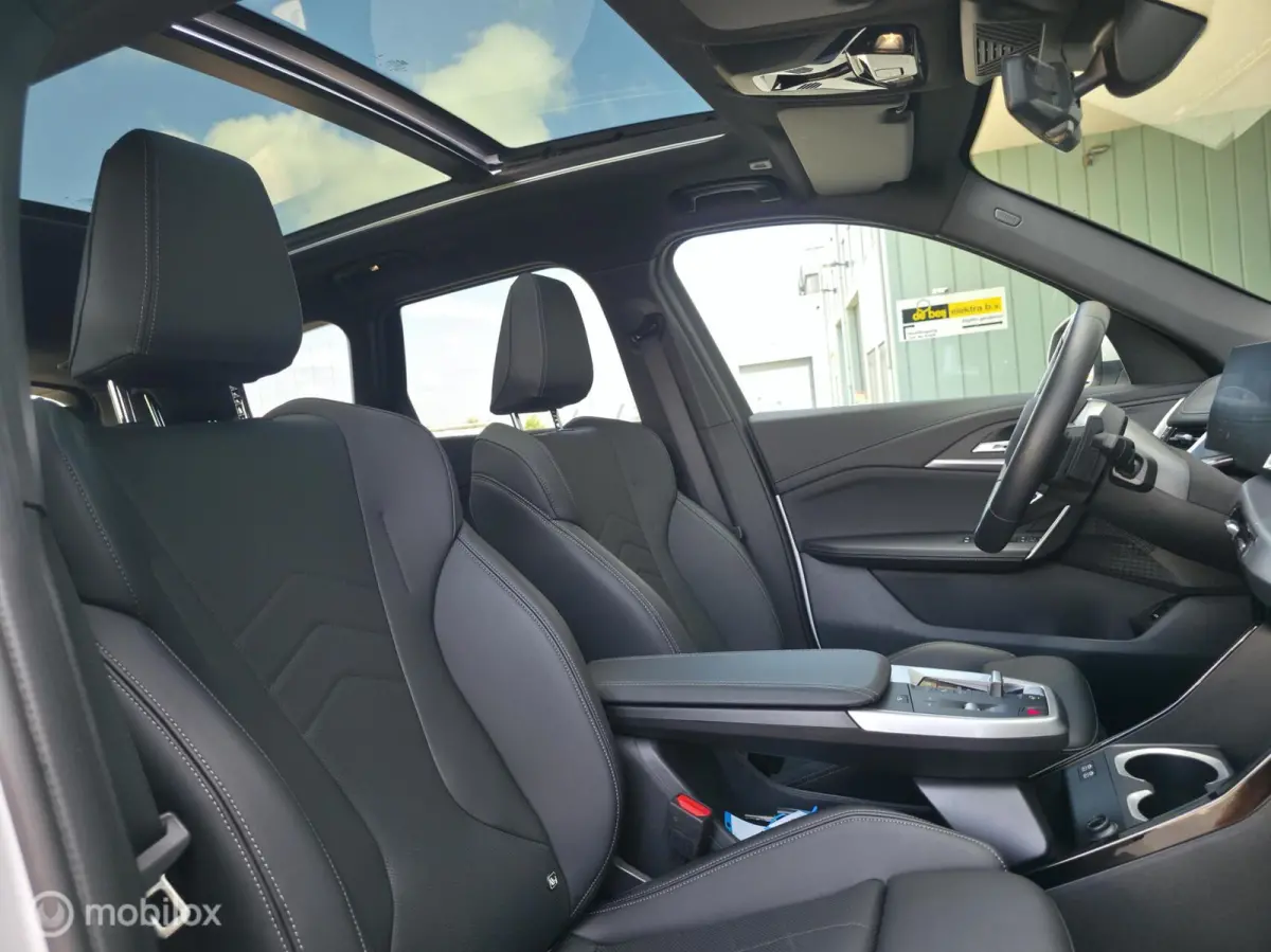xDrive25e / M sport / Pano / 360' / Leder / Memory