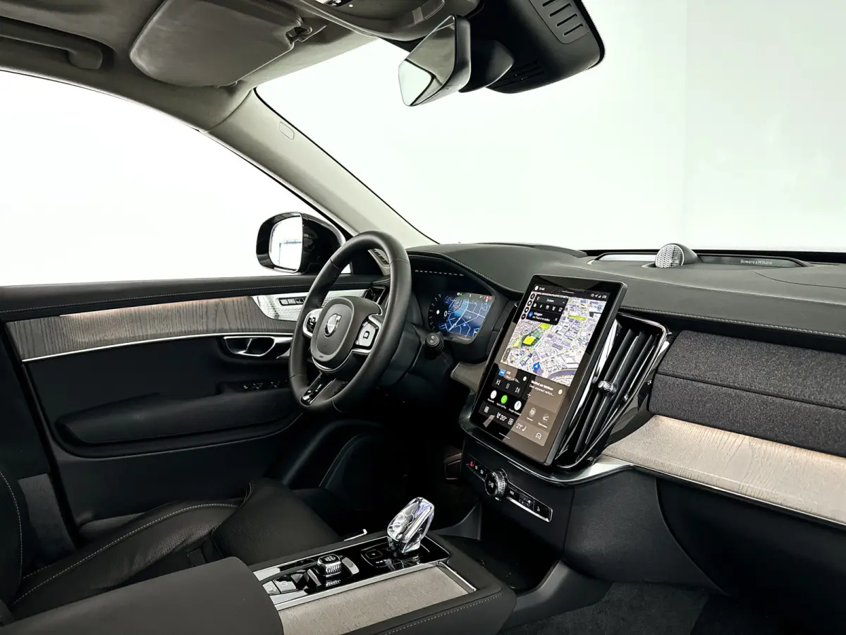 T8 Plug-in hybrid AWD Ultra Dark | Panoramadak | 360º camera | Luchtvering | Head- Up display | Bowers & Wilkins | Stoelventilatie | Trekhaak