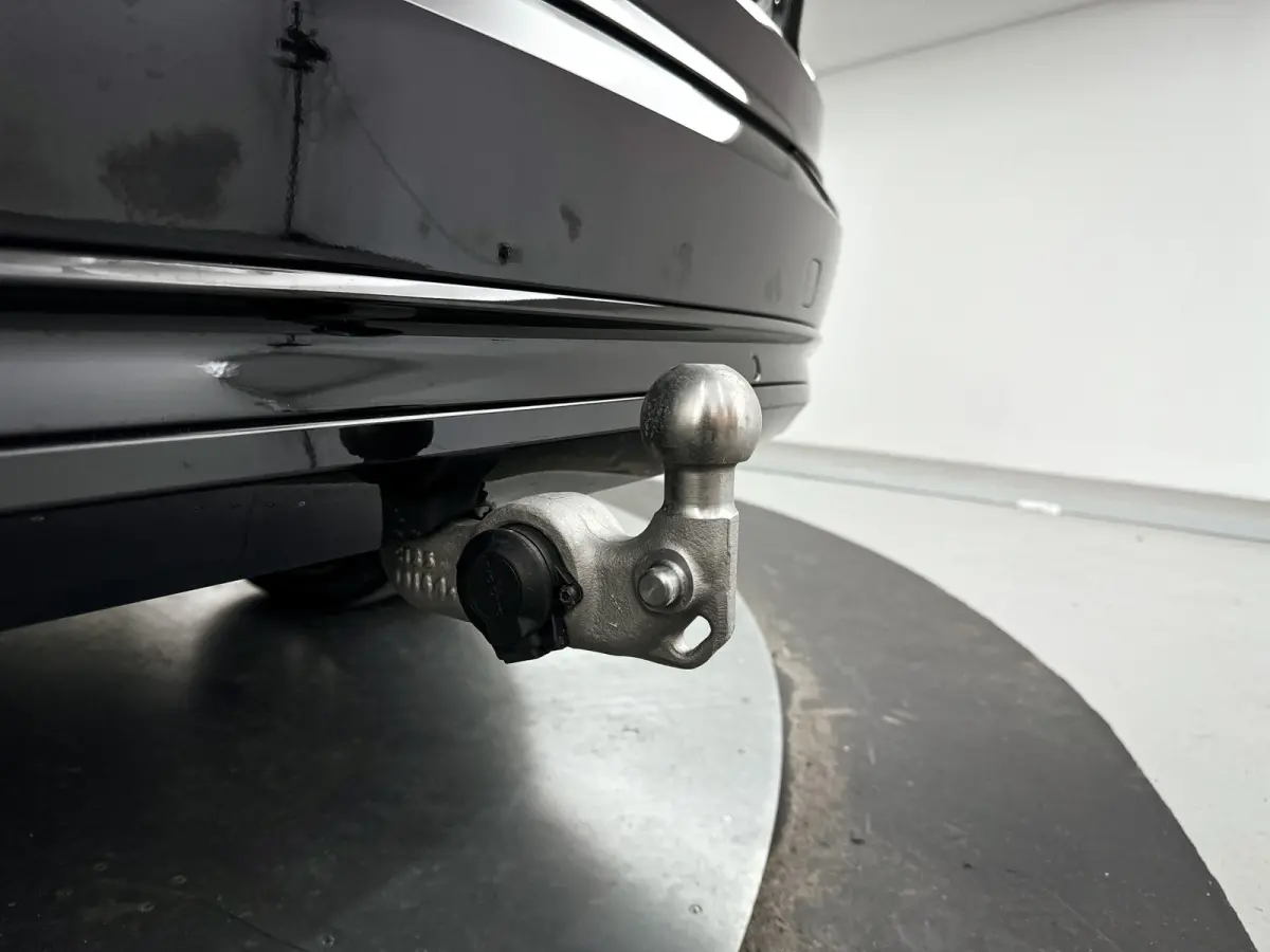 T8 Plug-in hybrid AWD Ultra Dark | Panoramadak | 360º camera | Luchtvering | Head- Up display | Bowers & Wilkins | Stoelventilatie | Trekhaak