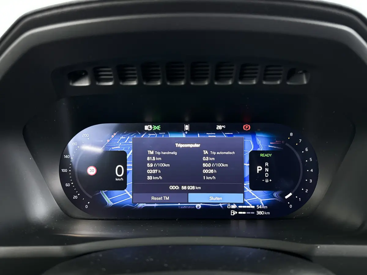T8 Plug-in hybrid AWD Ultra Dark | Panoramadak | 360º camera | Luchtvering | Head- Up display | Bowers & Wilkins | Stoelventilatie | Trekhaak