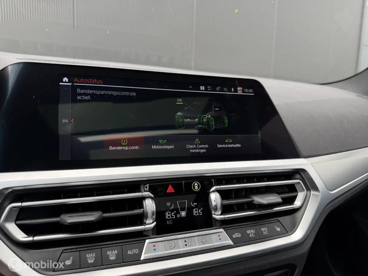 330e Touring xDrive M-pakket/Laser/Pano/Trekhaak/ACC/19 inch