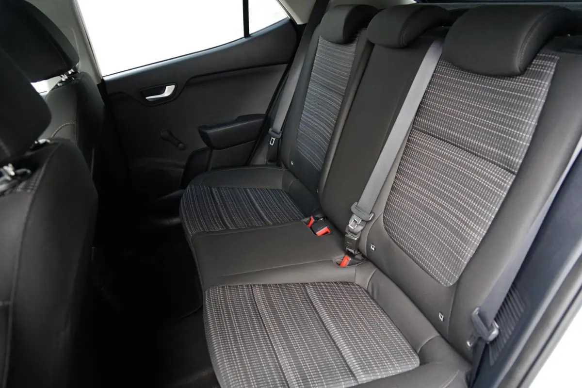1.0 T-GDi MHEV DynamicLine, NL, trekh. cam. CarPlay