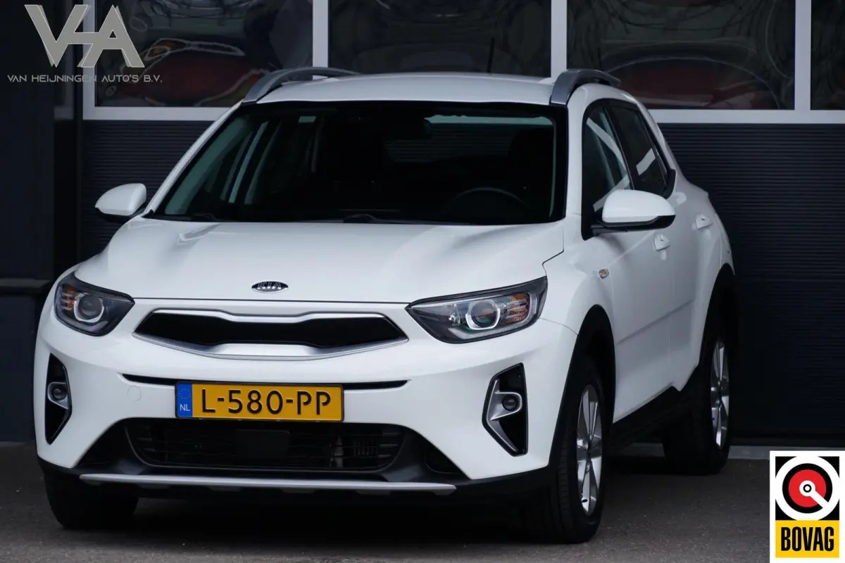 1.0 T-GDi MHEV DynamicLine, NL, trekh. cam. CarPlay
